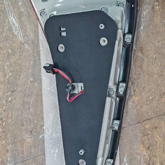 Fits 17-20 Buick GL8 ES Rear Tail Light Assembly & 2019 GL8 Right Inner Tail Light