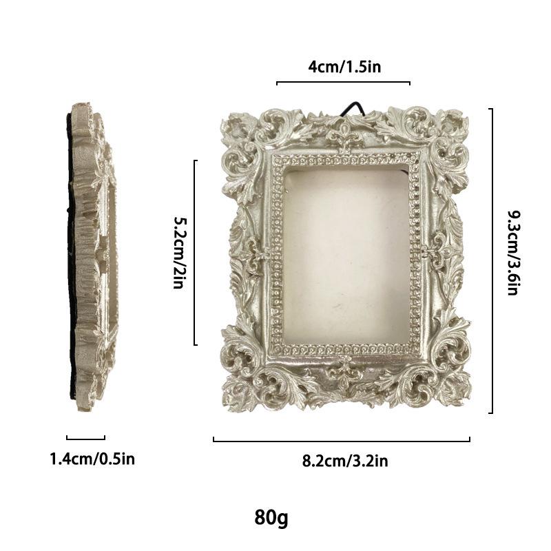 Victoria-Style Retro Resin Photo Frame Ornament - Light Luxury Badge Display Stand for Photo Props