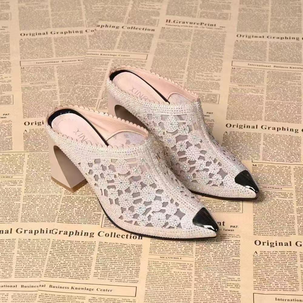 

Сетчатые полутапочки женские сумка голова уличная обувь 2025 новые летние прохладные тапочки полые стразы летние дышащие на высоком каблуке 34 шампанского