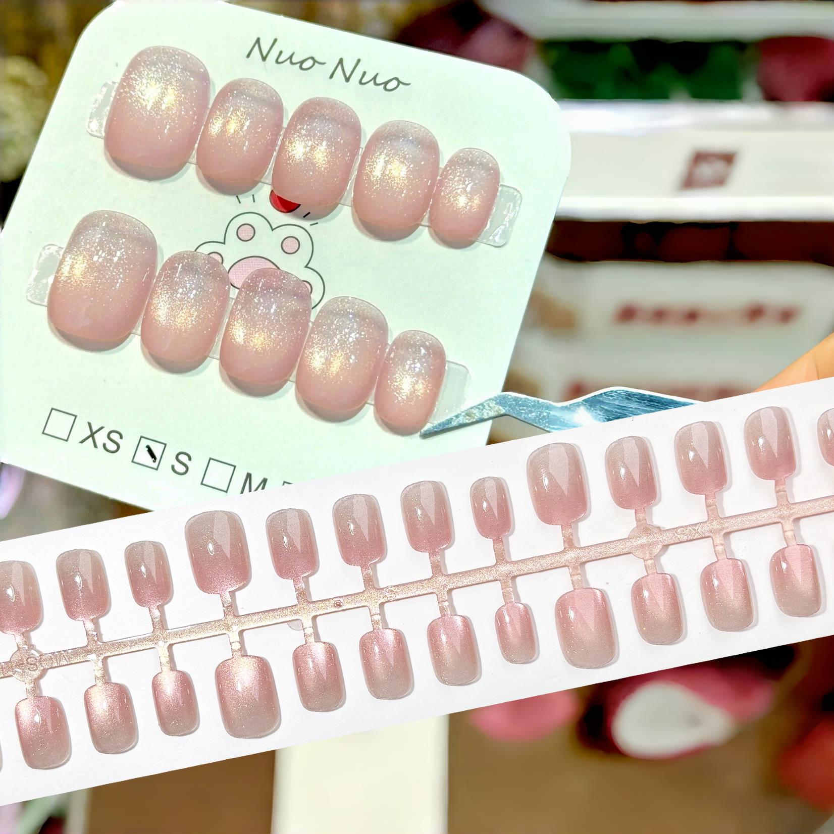 

Golden Fairy Pink Gradient Cat Eye Glass Bead Nails