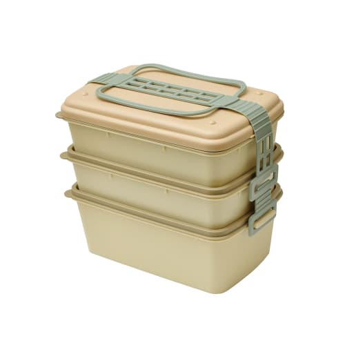 GENIAL Picnic Lunch Box: A 4200ml Capacity, Three-tiered Lunch Box. Nesting Allows for Compact Storage. The Slim Rectangular Shape with Shallow Top Tw