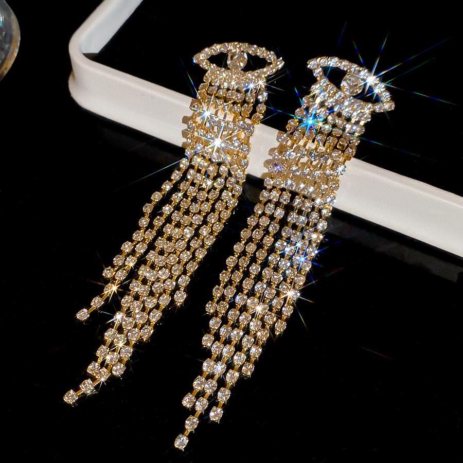 Silver Needle Retro Rhinestone Tassel Earrings: European & American Geometric Design, High-End Court Style, Light Luxury Studs.
