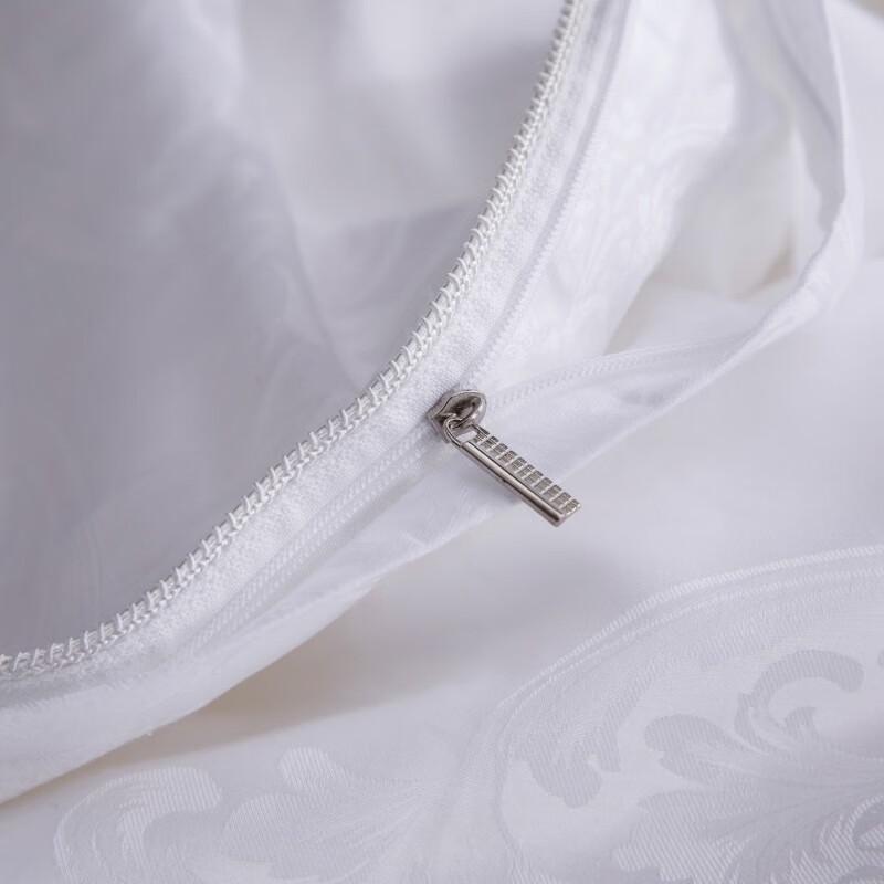 Kołdra Bijiamen BGM-B1032 z satynowego jedwabiu morwowego