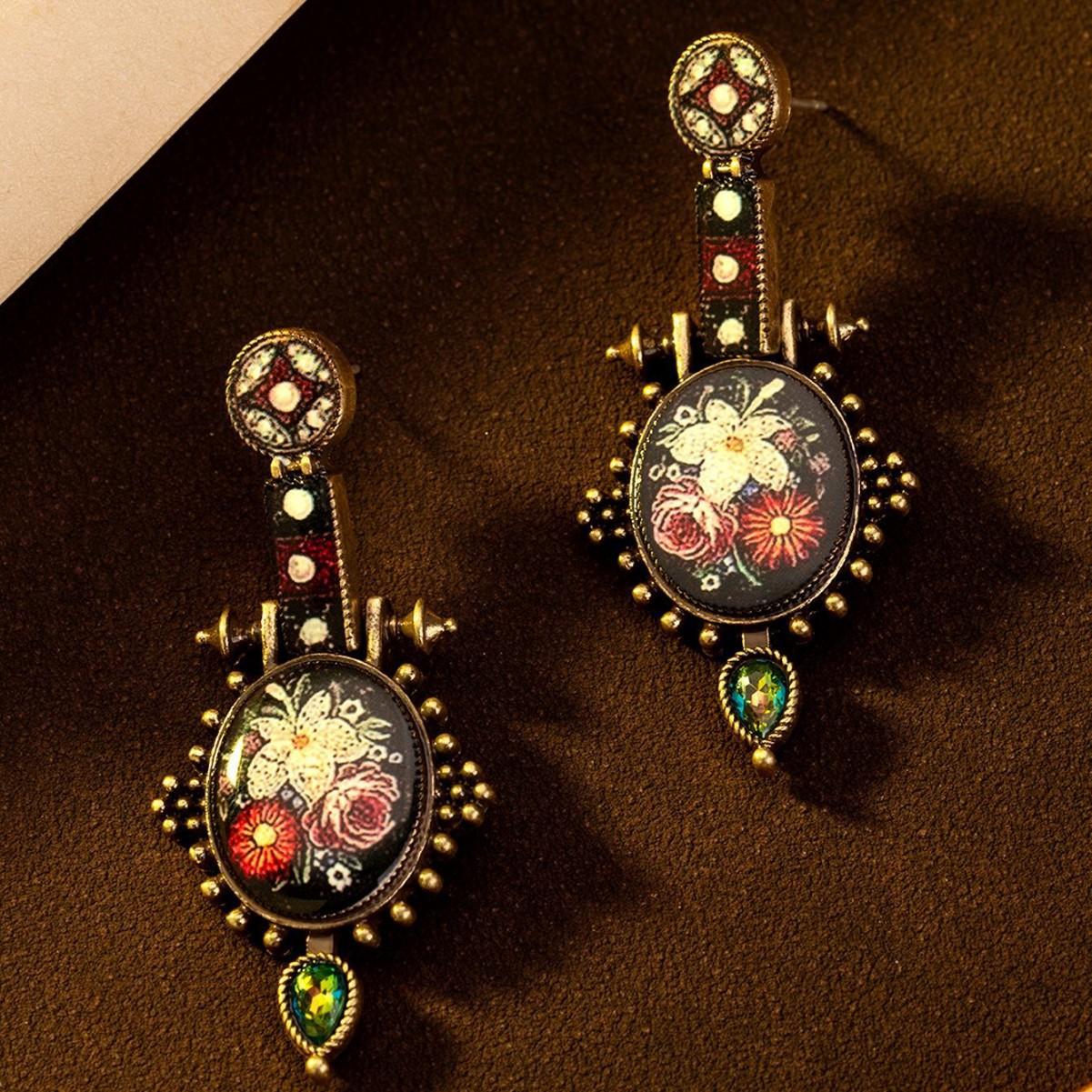 

Vintage Pattern Design Vintage Flower Stud Earrings