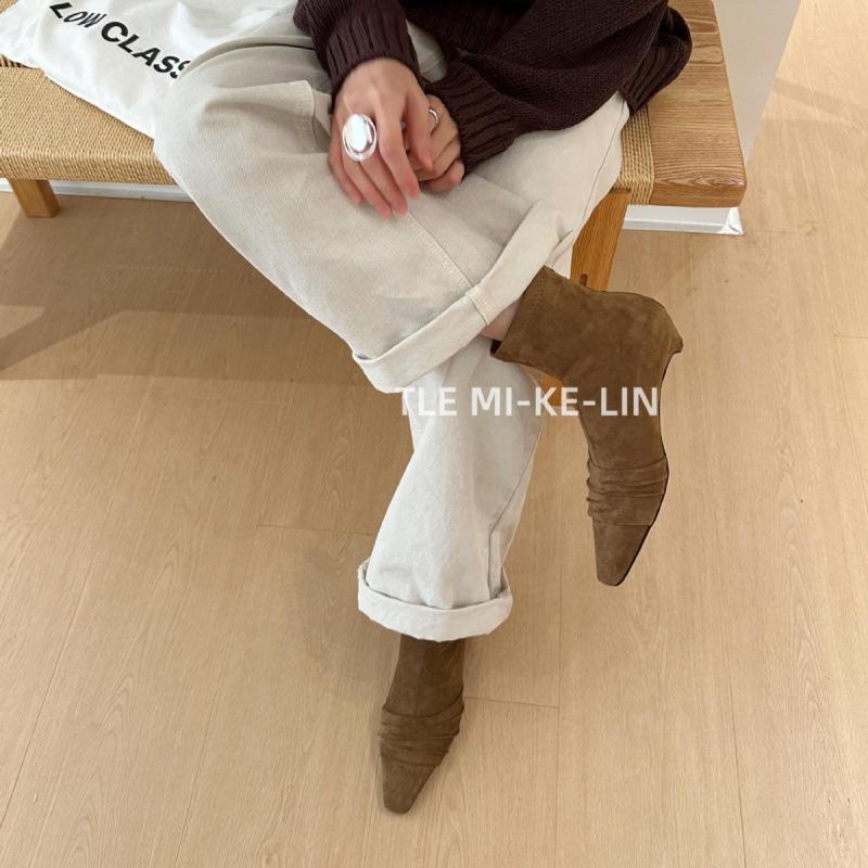 2025 Autumn and Winter New Pleated Suede Pointed Toe Heel Short Boots Women's Rear Zipper Slim Temperament and Ankle Boots Women