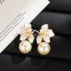 Gentle Hong Kong Style Butterfly Beads Fashion Earrings Three-Dimensional Flowers Exquisite Earrings Temperament Light Luxury High-End Earrings