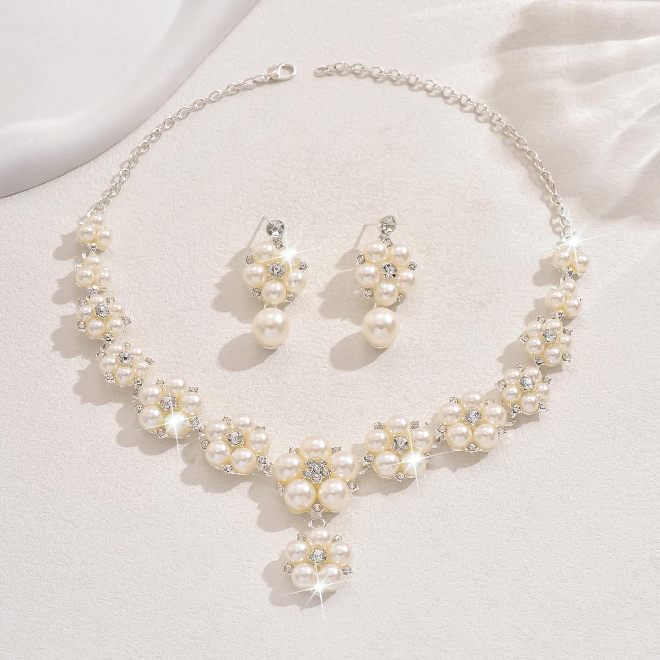 

Комплекты ожерелий с искусственным жемчугом для женщин, серьги-цветы, стразы, свадебные украшения, аксессуары