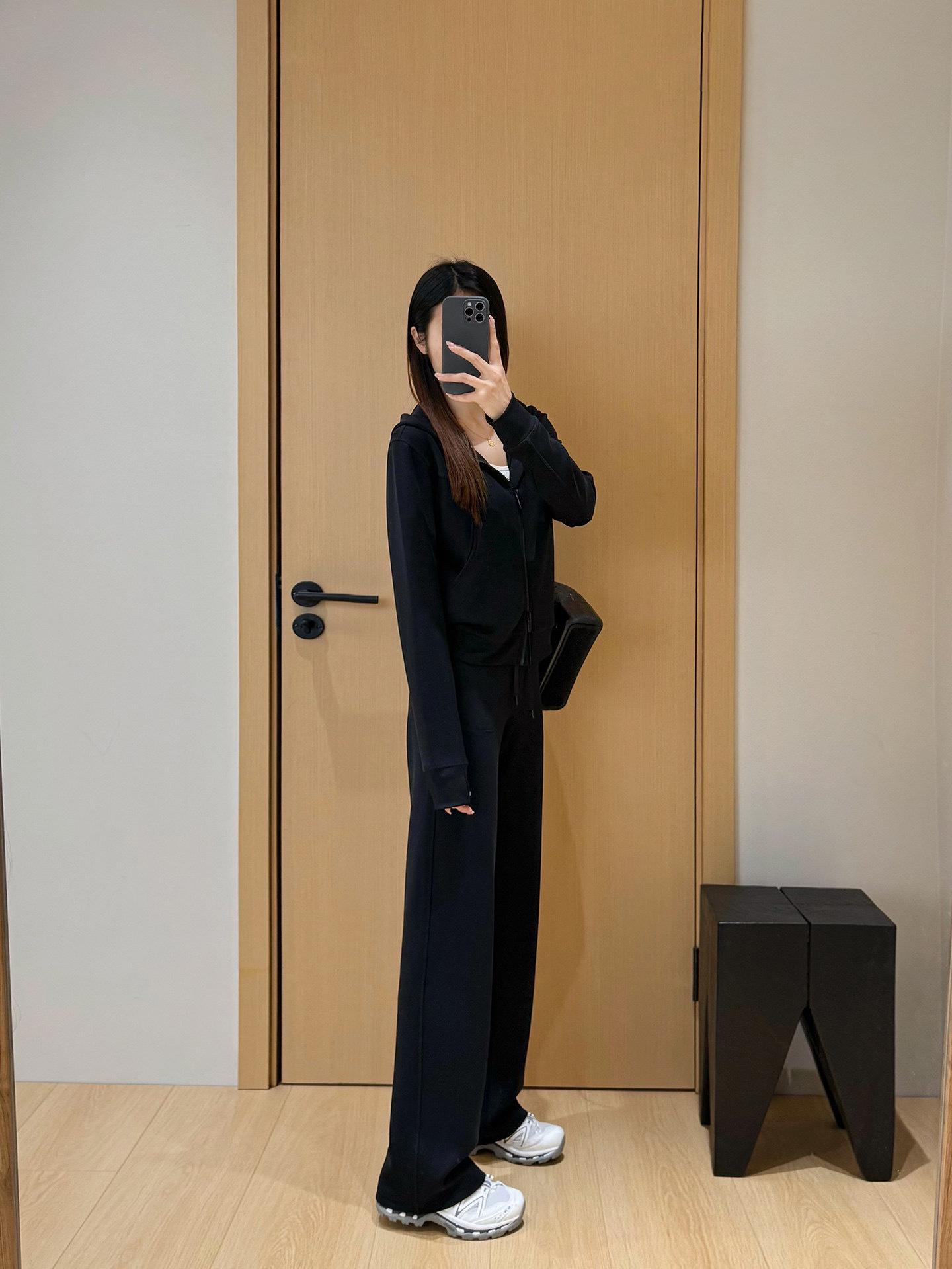 

Women s Modal Blue Essence Hooded Sweatshirt & Wide-Leg Pants Set Large