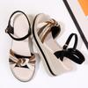 Sommer neue lässige Sandalen dicke Sohle Muffin erhöht und zeigt kleine Keile