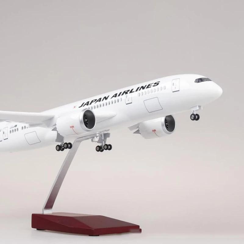 Plastic Resin Model B787 Scale 1:130 Plane Models Japan Airlines Display Diecast Airplanes Decoration with LED Light(Touch or