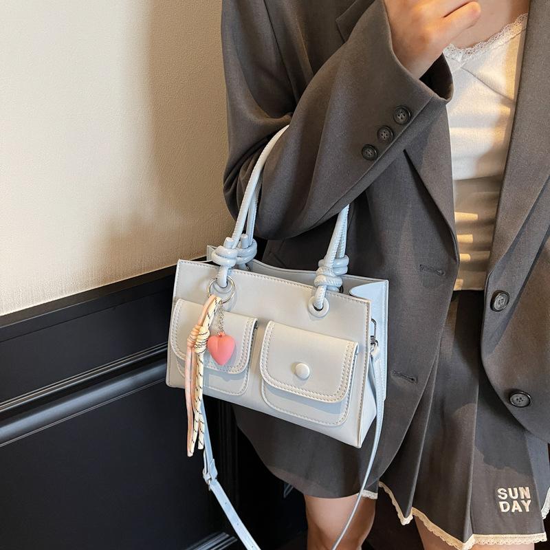 Womanbags women's bag 2025 new Korean version fashion shoulder bag niche simple portable tote bag tide