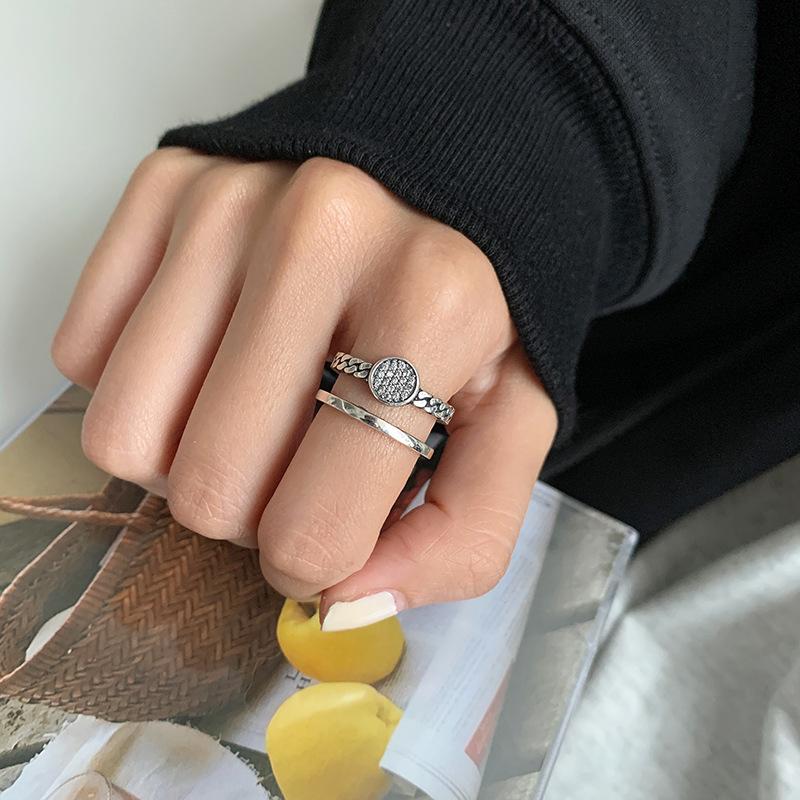 Adjustable Dazzling Silver Ring For Women Featuring Twisted Braids And Glam Rhinestone