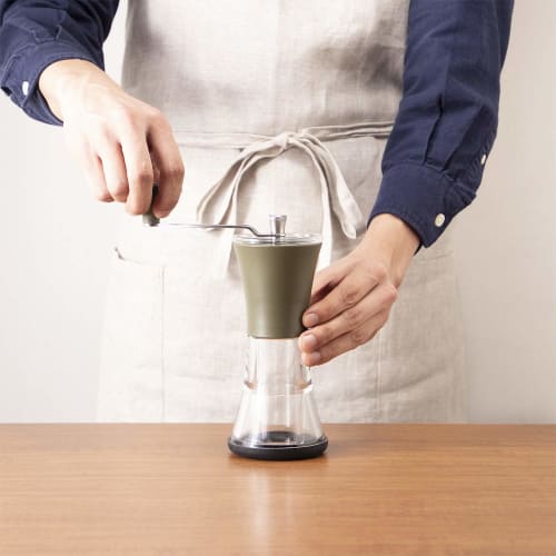 Kalita KKC-25AG Coffee Mill with Clear, Washable Ceramic Cutter, Adjustable Coarseness, Hand Grinder #42151. Perfect for beginners, this compact, port