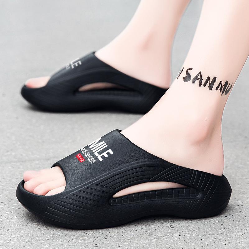 Summer men's outdoor thick-soled flip-flops student trend new open-toed beach shoes travel breathable trendy slippers