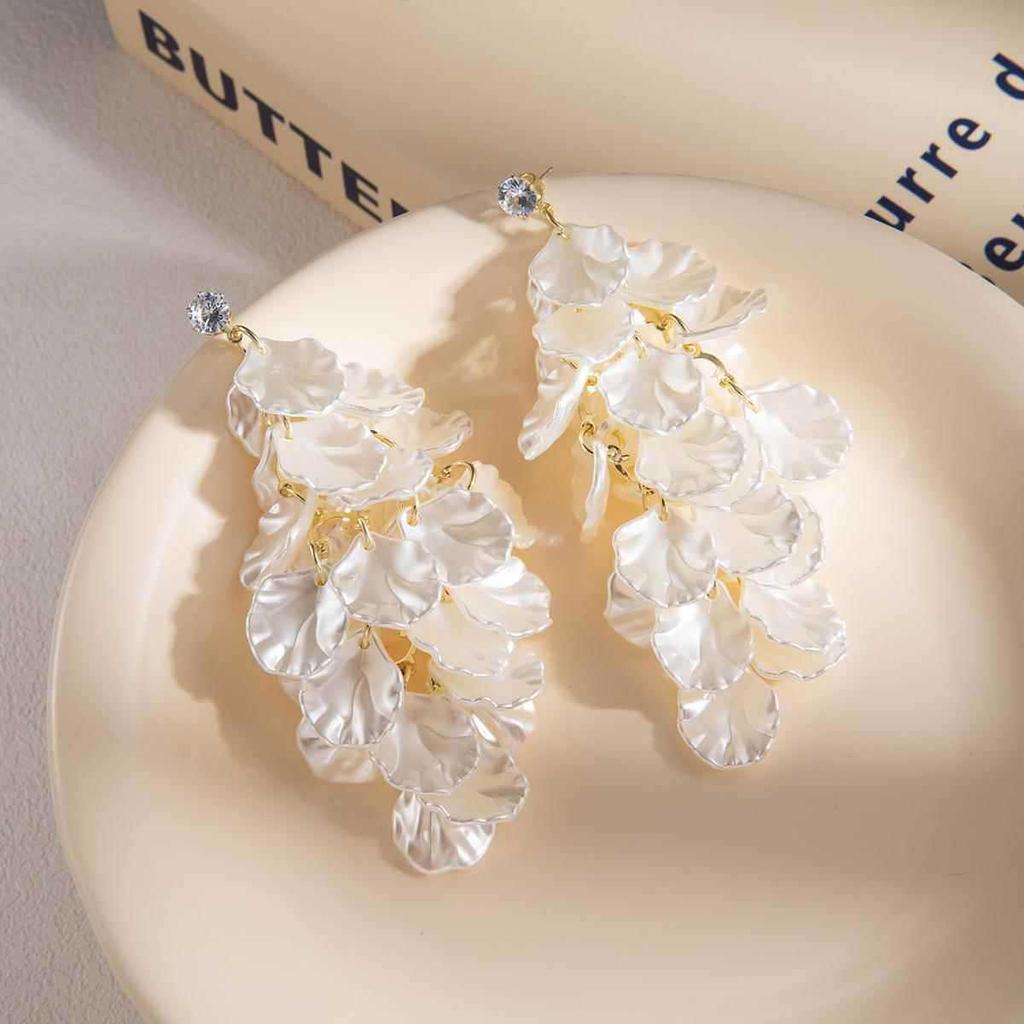 Zircon Acrylic Leaf Tassel Earrings Fashion Design Sense Earrings Personality Temperament Earrings Women's Premium Sense