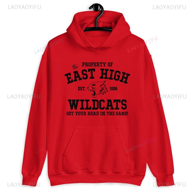 СОБСТВЕННОСТЬ EAST HIGHEST.2006 WILDCATS, СОСРЕДОТОЧЬТЕСЬ! Худи унисекс Wildcats Новинка в Худи Оверсайз Пуловер S