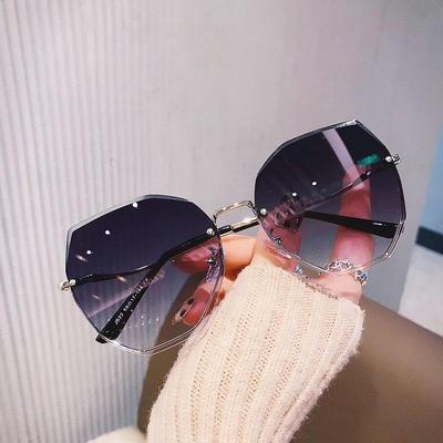 Gafas de Sol de Moda sin Montura con Degradado 2025 – Moda Coreana Montura Grande para Mujer