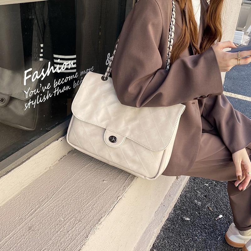 Autumn and winter large-capacity commuter bag, new diamond bag, retro casual and versatile women's shoulder armpit bag tide