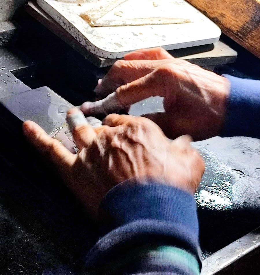 Kurutulmuş Ton Balığı Rendesi Akaka Mavi Kağıt x Ceviz Japonya'da Üretildi Hemen Kullanım İçin Ayarlanmış Bıçaklar Satın Alma Sonrası Bakım da Mevcuttur