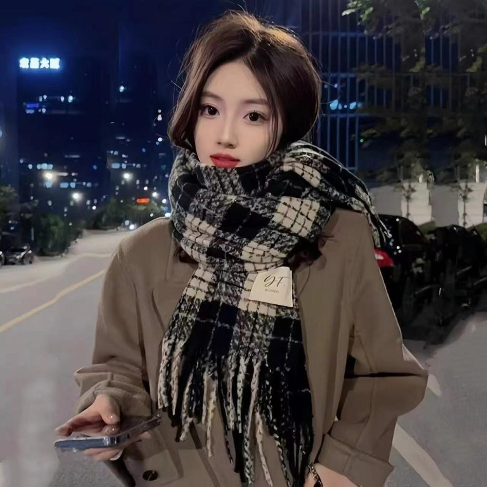 Soft Shawl Wrap Windproof Neck Warmer Casual Plaid Scarf for Women
