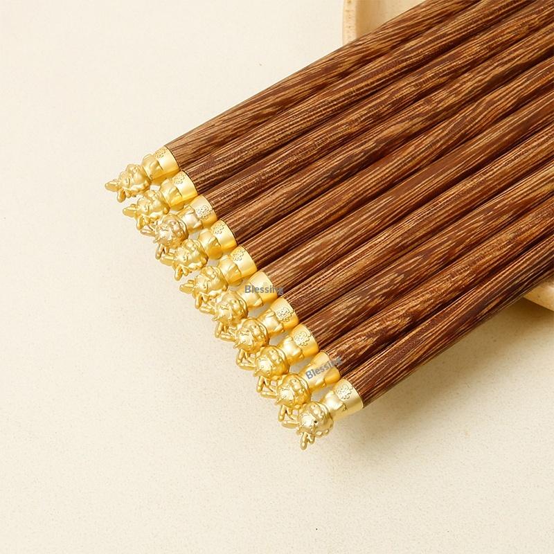 Čínský zvěrokruh Dřevěné jídelní hůlky Kawaii Sushi Pár Krásné a praktické Dřevěné nádobí