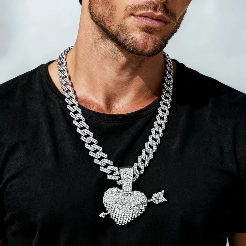 European and American New Personalized Arrow Piercing Pendant Heart-shaped Full Diamond Fashionable Street Hip-hop Diamond Cuban Necklace