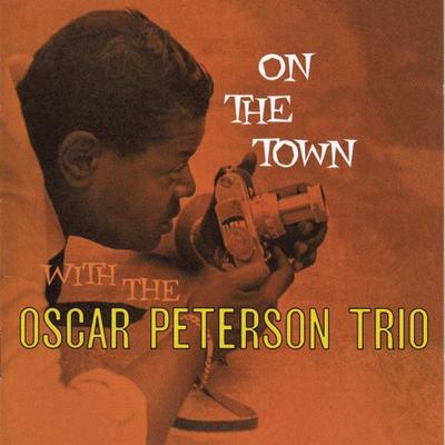 CD OSCAR PETERSON TRIO - On The Town EJC55571 Essential Jazz  2012 Europe Jazz Used