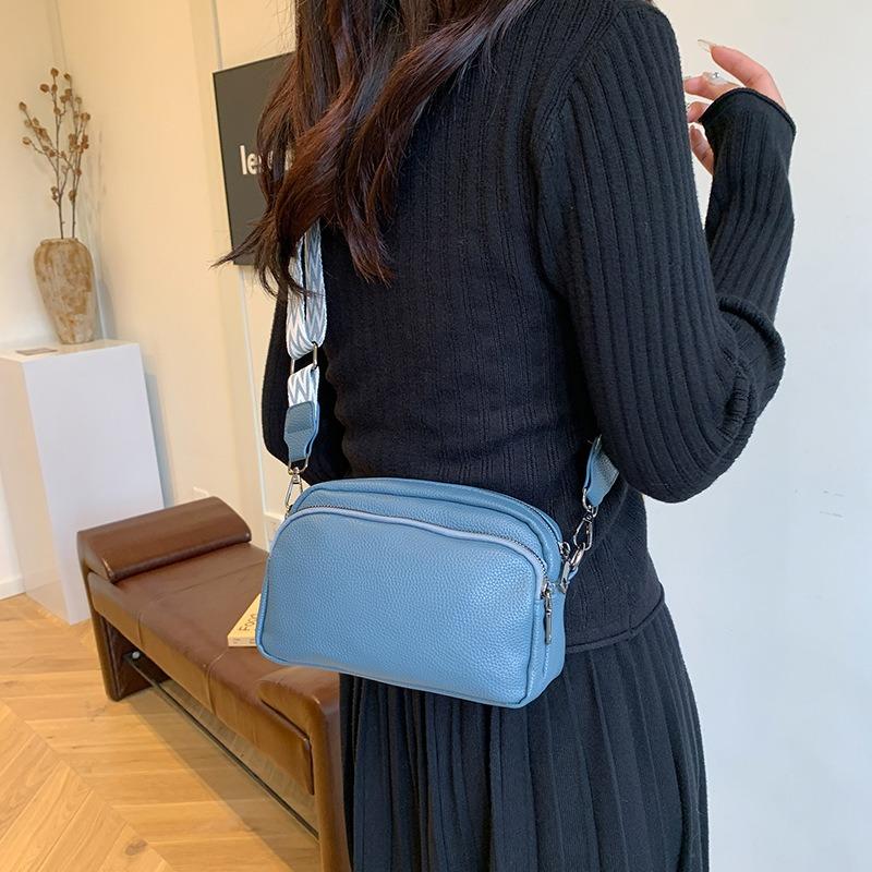 Hot-selling women's bags new simple and fashionable single shoulder crossbody small square bag wide shoulder strap casual bag bags