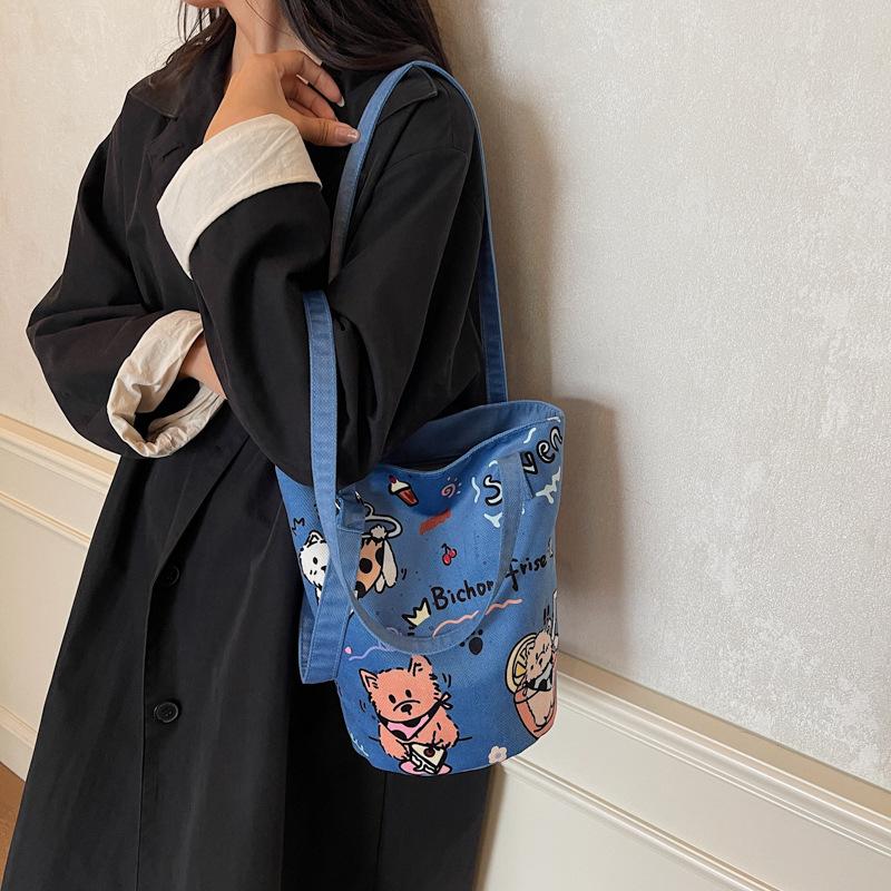 Personalized summer new fashion trend casual shoulder bag 2025 niche design texture women's foreign gas bucket bag