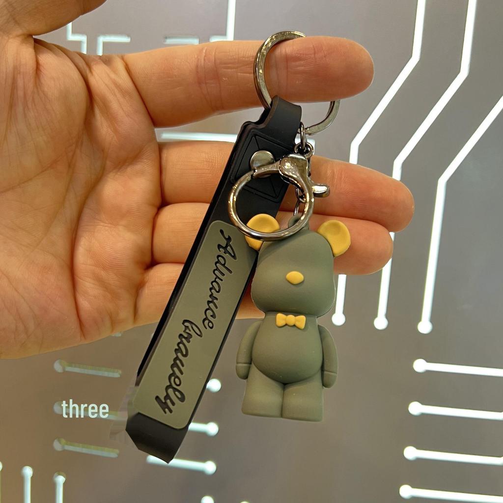 „Brelok do kluczy 3D w kształcie miękkiego misia – uroczy i modny dodatek do torebki i kluczyków samochodowych”