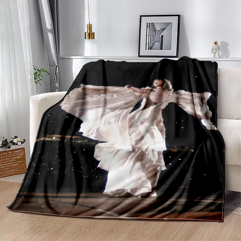 Guitar Performance Stage Blanket Warmthful Decor Suitable for Sofa Bedding Couch Four Seasons Universal Playful Design