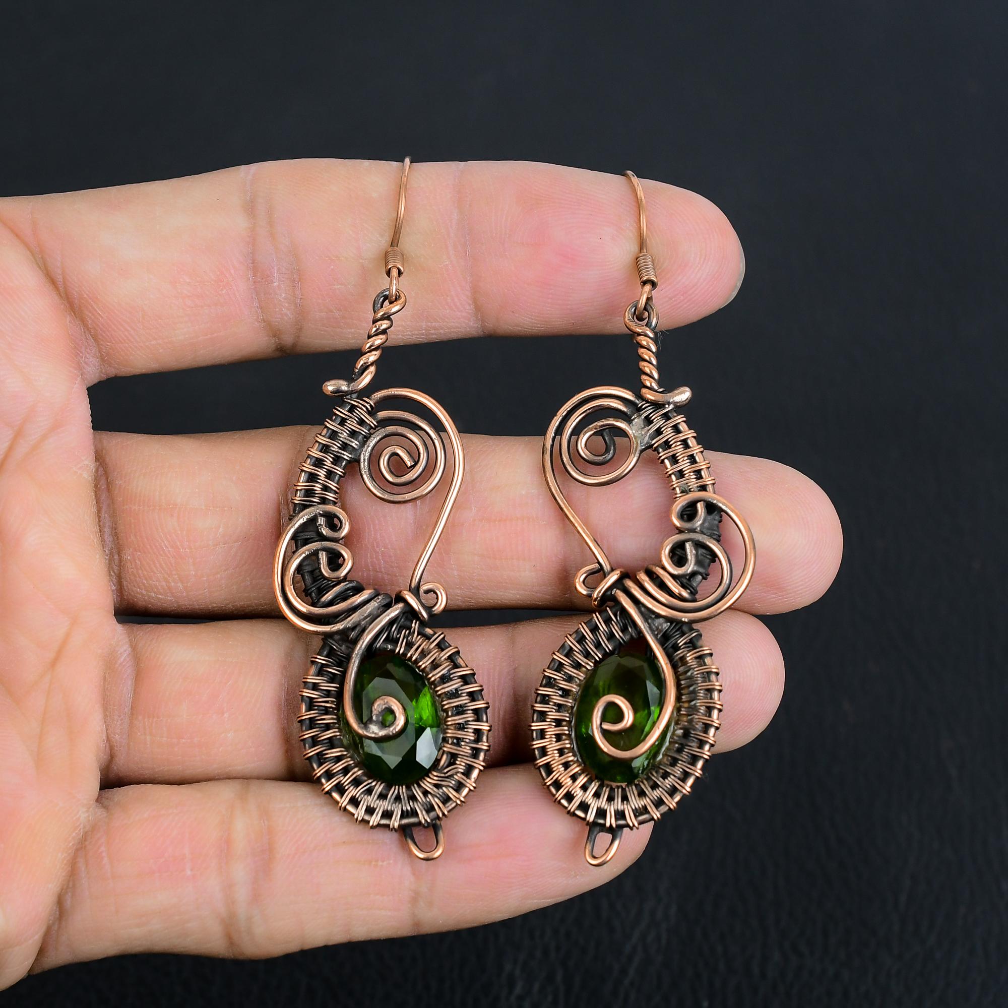 

Серьги с перидотом, ювелирные изделия из драгоценных камней, серьги, обмотанные медной проволокой 999 пробы, ювелирные изделия ручной работы, серьги с камнем-талисманом, подарок для него 3.07 Inches