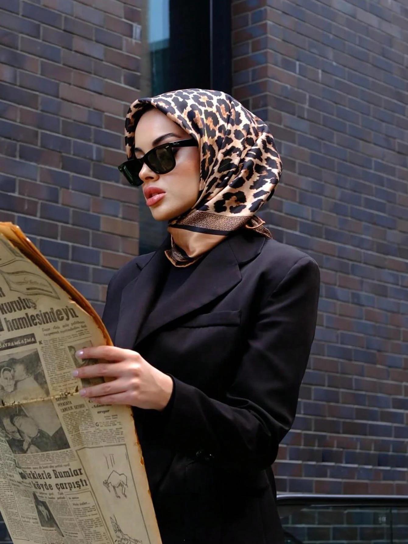 

Square Silk Scarf Women Luxury Satin Print Hijab Scarves Muslim Pareo Bandana Female Shawl Wrap Headband Foulard 90*90Cm