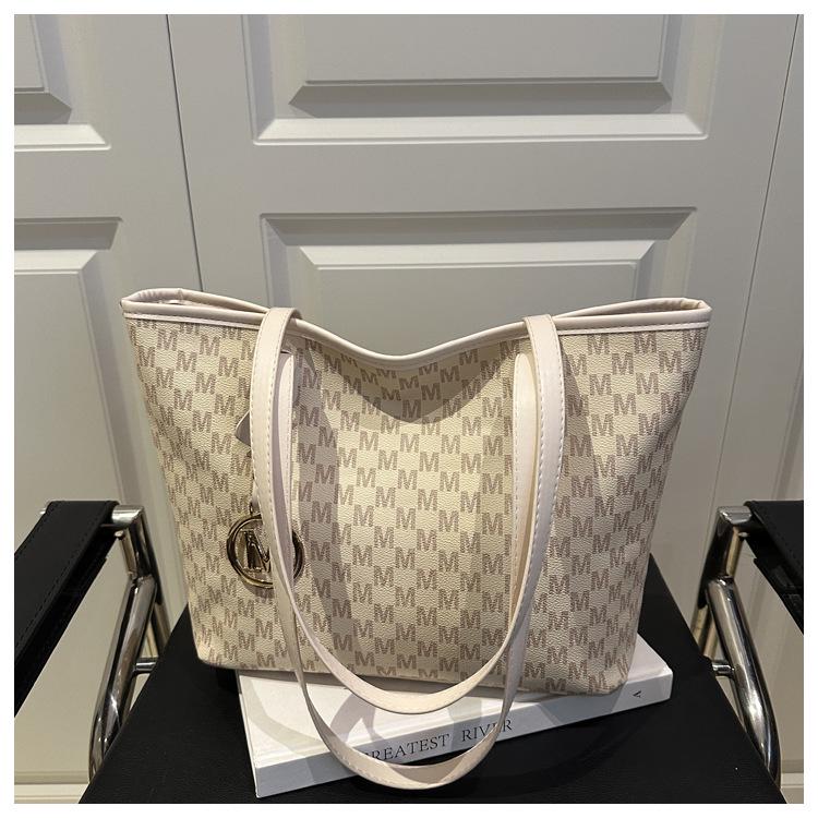 2025 Spring Women's Trendy Large Capacity Underarm Shoulder Tote Handbag