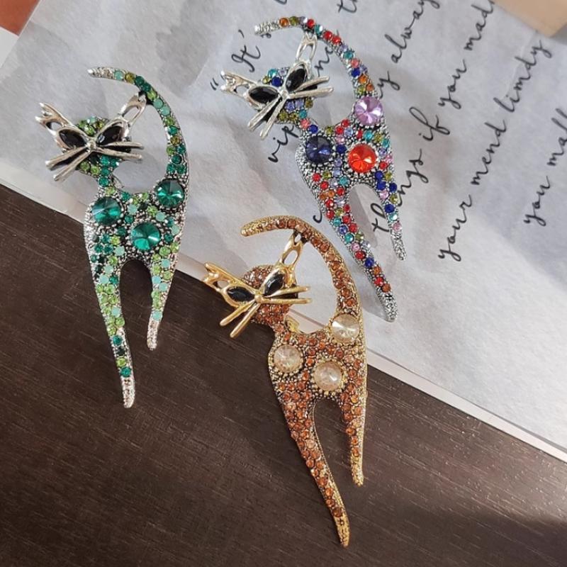 1Pcs Birthday Jewelry Crystal Cat Brooch For Women Vintage Enamel Animal Pin With Sparkling Rhinestones Cute Gift For Coats Bags