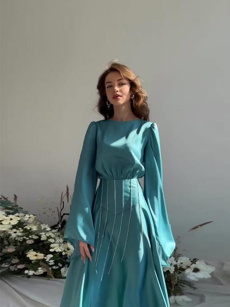 Lace-Up Bell Sleeve Rhinestone Dress - Elegant Lady's Slimming Large Hem, Waist-Cinching Autumn Style 2025