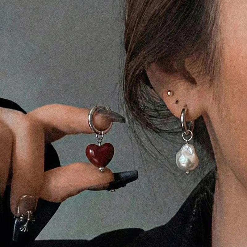 Retro Trendy Geometric Irregular Stereo Heart-Shaped Earrings for Women Asymmetrical Imitation Pearl Earrings Punk Jewelry