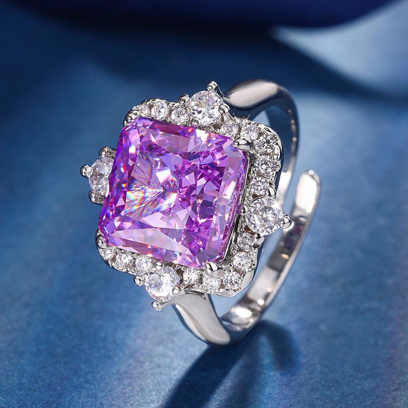 Autumn And Winter Jewelry High Carbon Diamond Ice Flower Cut Copper Inlaid Princess Square Set 12 * 12-10 * 10