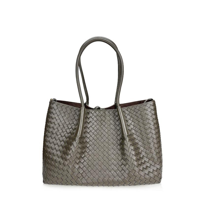 Spring and summer new woven portable shoulder portable tote bag large bag mommy bag travel bag women's bag tide