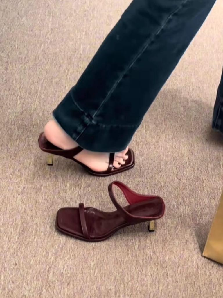 Internet Celebrities New Sexy Leopard Print High-heeled Sandals Women 2025 Summer Wear Silver Open-toed Slippers with Stiletto Heels