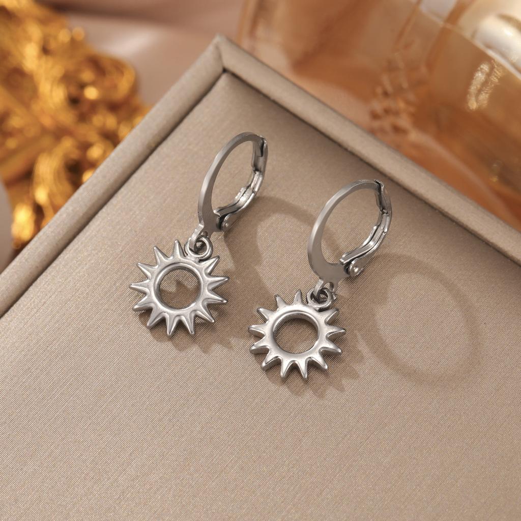 Heart Shaped Starfish Sun Pendant Hoop Earrings For Women Fashion Jewelry Gift