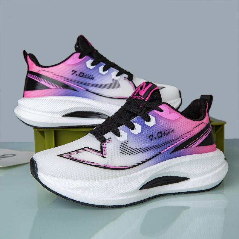 Spring and summer live broadcast of the same style, couple shoes, travel shoes, shock absorption, leisure sports running shoes, carbon board women