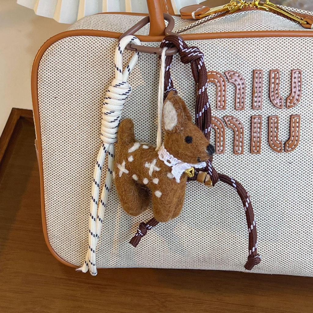 Handmade Wool Felt Deer Ornament Keychain - Creative Animal Bag Charm Gift