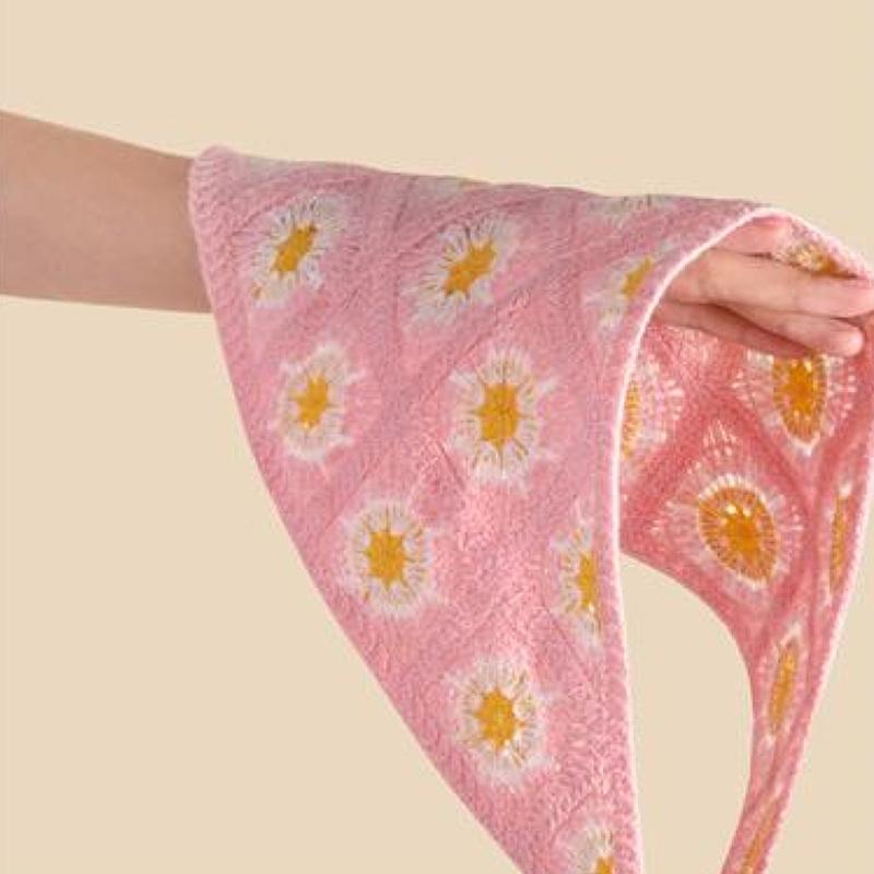 Letni Retro Dzianinowy Trójkątny Turban z Haftem Ażurowym Słodka Kratkowana Opaska na Głowę Dla Kobiet