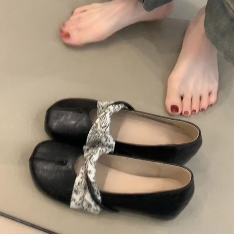 Soft Leather Version~ Genuine Leather French Flat Bottom Inner Height Increase Shallow Mouth Single Shoes Women's 2025 New Versatile Mary Jane Small L