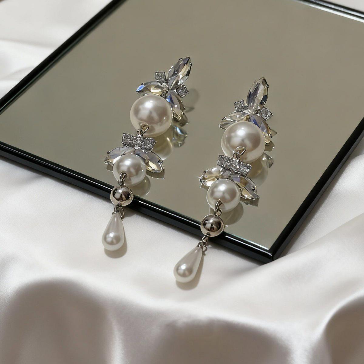 

Elegant Shiny Zircon Drop Earrings Women Pearl Waterdrop Flower Dangle Earrings Fashion Exquisite Banquet Jewelry Accessories