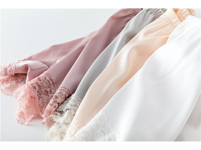 Women's Lace Trim Anti-Exposure Silk-Inspired Loose Shorts - Plus Size Summer Safety Leggings