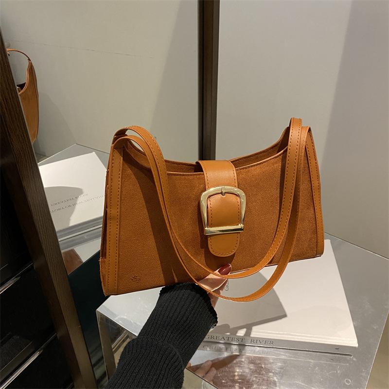 

Bag women s 2025 niche design new women s bag autumn and winter retro underarm bag flannel high-end shoulder handbag коричневый
