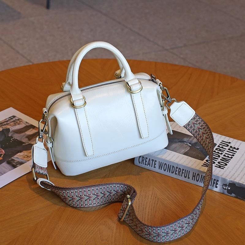 Genuine Leather Women's Bag Vintage Plant Tanned Oil Wax Top Layer Cowhide Boston Large Capacity Handbag Women's Crossbody Bag