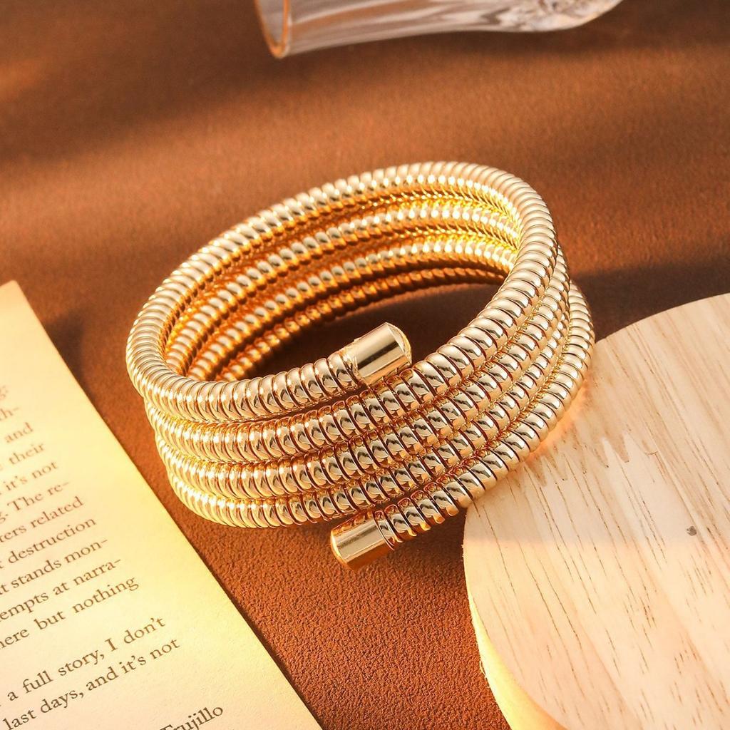 Men'S And Women'S Metal Springs Stack Four-Layer Bracelets, Personalized Trendy Bracelets, Exaggerated Cold Wind Bracelets